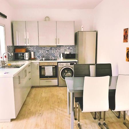 Town House With Patio In Quiet Residential Area 10 Min From Beach Torremolinos Eksteriør billede